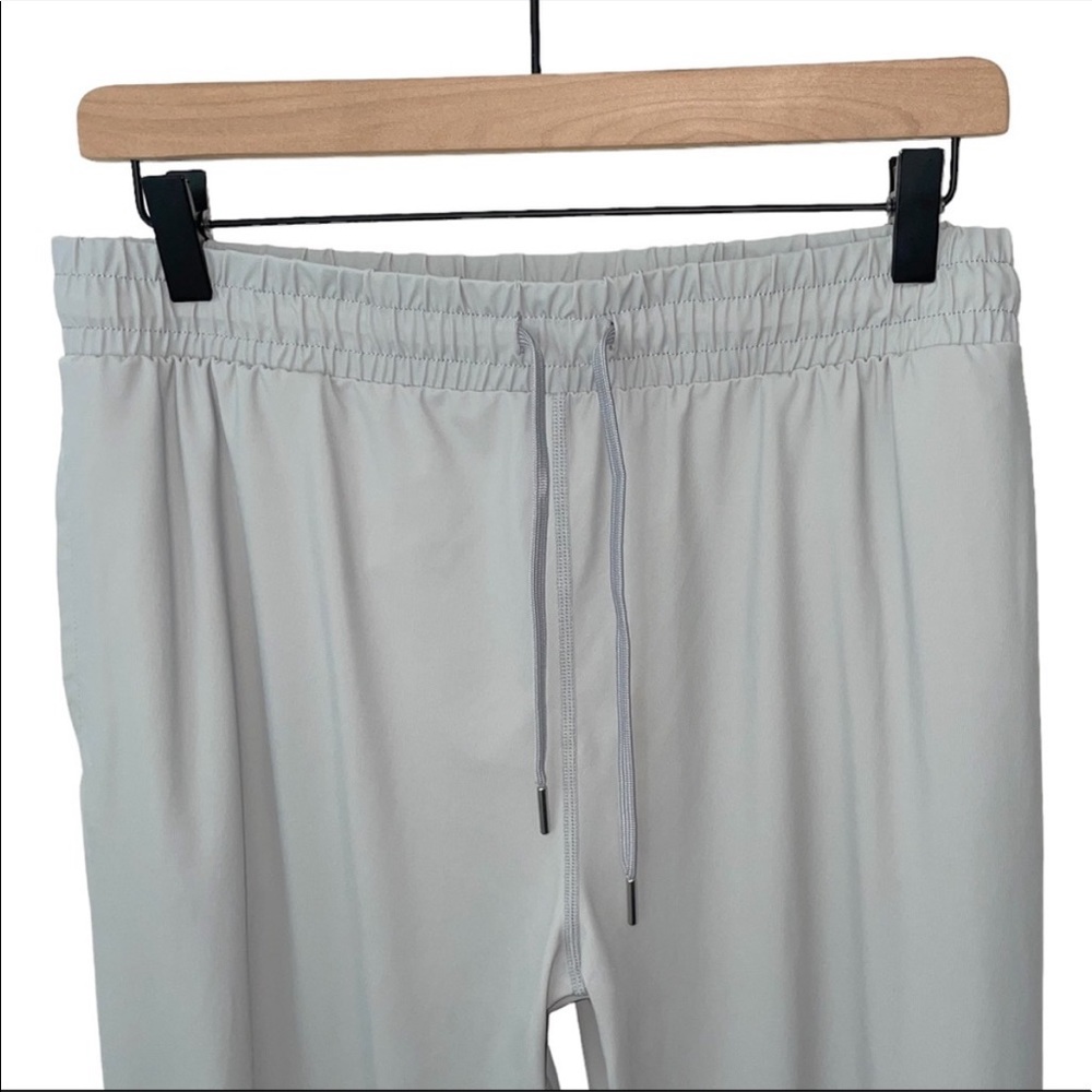 Zyia Active Gray Everywhere Zipper Jogger Athletic Pants
